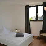 Sali - Zum Dorfbrunnen - Bei Köln Bonn Hotel Bornheim (Rheinland)