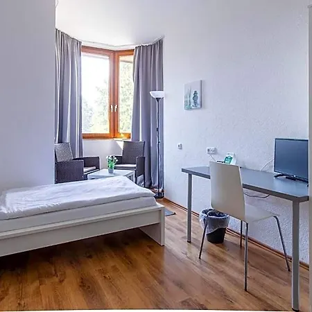 Hotel Gaestezimmer In Mit Self-check-in Zwischen Koeln & Bonn Nahe Phantasialand Bornheim (Rheinland)