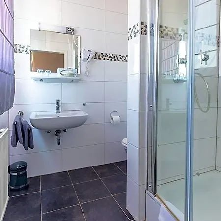 Hotel Gaestezimmer In Mit Self-check-in Zwischen Koeln & Bonn Nahe Phantasialand Bornheim (Rheinland)