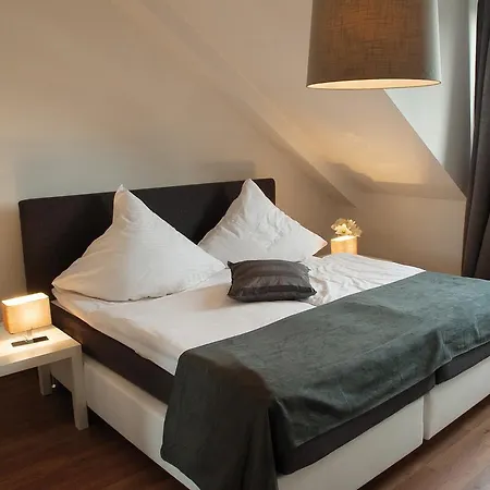 فندق Garni Zum Dorfbrunnen بورنهايم