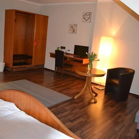 호텔 Hotel Bornheim Bei Koeln Bonn - Wlan Parkplatz Fruehstueck - Ideal Fuer Firmen Und Gaeste 보른하임