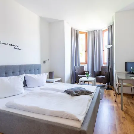 Garni Zum Dorfbrunnen فندق