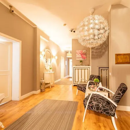 Hotel Bornheim Bei Koeln Bonn - Wlan Parkplatz Fruehstueck - Ideal Fuer Firmen Und Gaeste 호텔