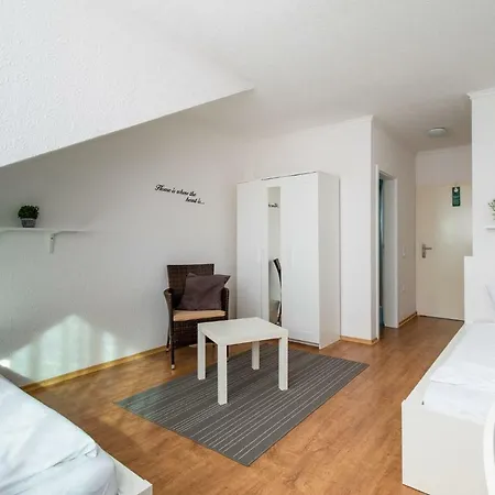 فندق Garni Zum Dorfbrunnen 3*