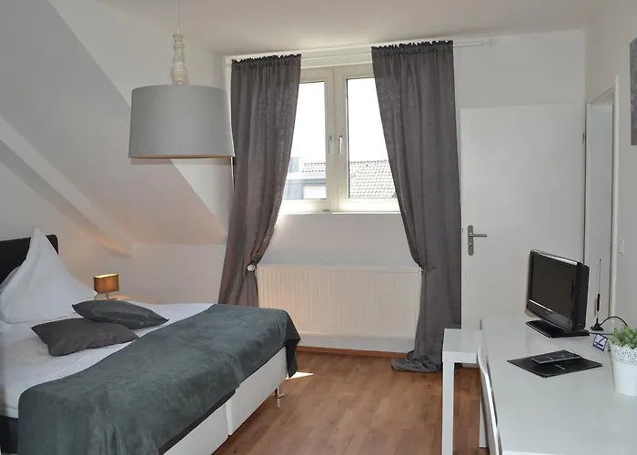 Hotel Bornheim Bei Koeln Bonn - Wlan Parkplatz Fruehstueck - Ideal Fuer Firmen Und Gaeste 3* 보른하임