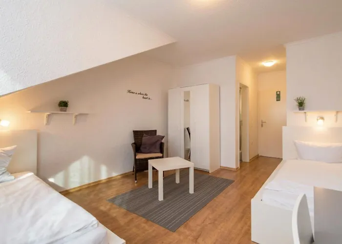 Hotel Zum Dorfbrunnen - Bornheim, Ihr Aufenthalt Zwischen Koeln & Bonn Hotel Bornheim (Rheinland)