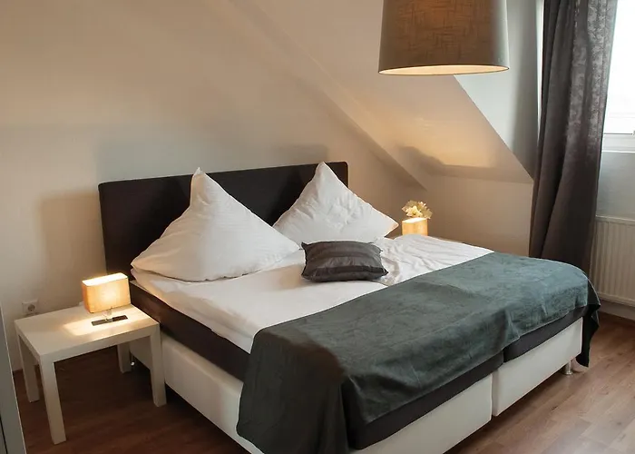 호텔 Hotel Bornheim Bei Koeln Bonn - Wlan Parkplatz Fruehstueck - Ideal Fuer Firmen Und Gaeste 보른하임