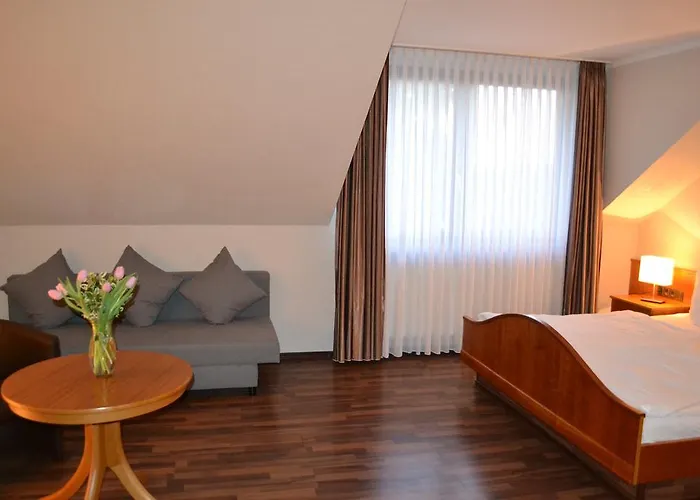 Hotel Bornheim Bei Koeln Bonn - Wlan Parkplatz Fruehstueck - Ideal Fuer Firmen Und Gaeste 호텔 3*