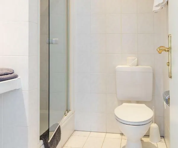 호텔 Hotel Bornheim Bei Koeln Bonn - Wlan Parkplatz Fruehstueck - Ideal Fuer Firmen Und Gaeste 보른하임