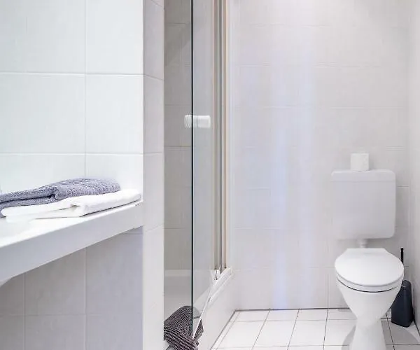 Hotel Bornheim Bei Koeln Bonn - Wlan Parkplatz Fruehstueck - Ideal Fuer Firmen Und Gaeste