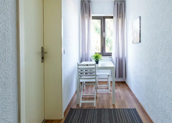 Hotel Bornheim Bei Koeln Bonn - Wlan Parkplatz Fruehstueck - Ideal Fuer Firmen Und Gaeste 호텔